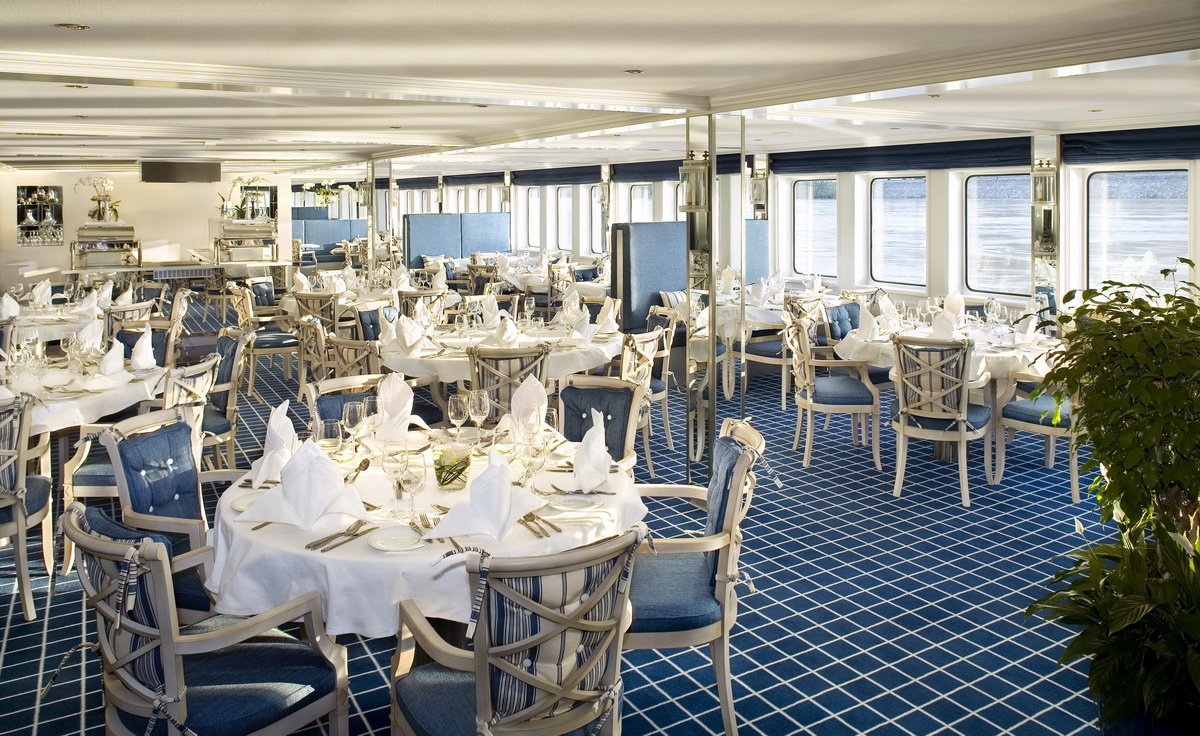 river royale restaurant